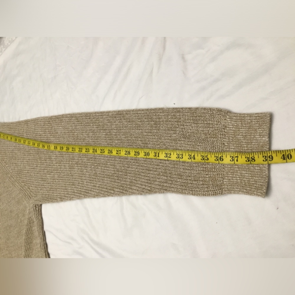 Old Navy Beige Knit Sweater - Picture 8 of 15